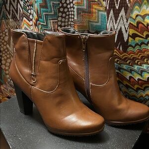 Andrew Geller Tan Brown Faux Leather Ankle Booties with Side Zip